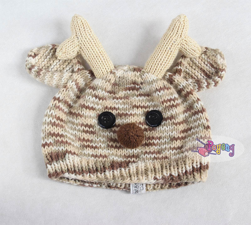 Baby deer hat knitted pattern with cute animal ears