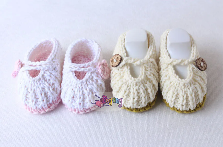 For Her Baby hat & booties set — detail