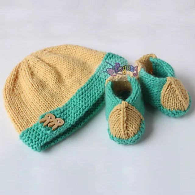 For Him Baby hat & Booties Set — detail