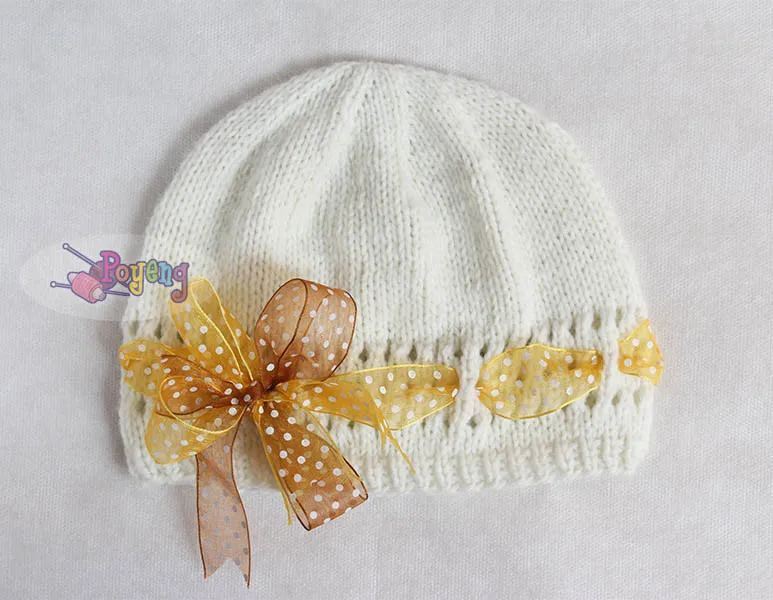 Simple Classic Baby Hat — detail
