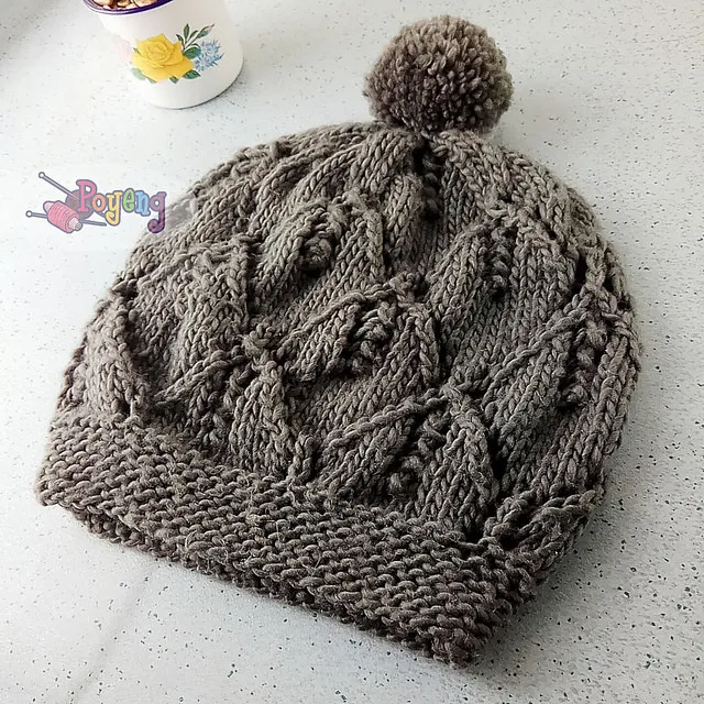 Star Crown Beret Hat — detail