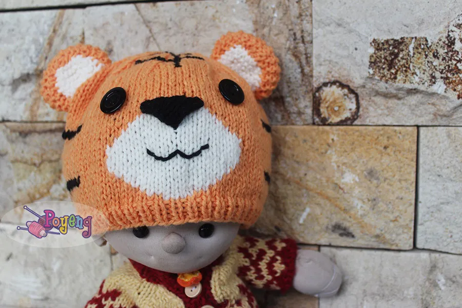 Tiger Cub Baby Hat — detail