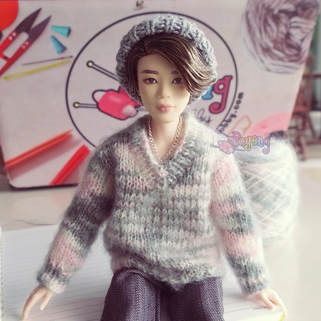 V Neck Sweater for Ken Doll — detail